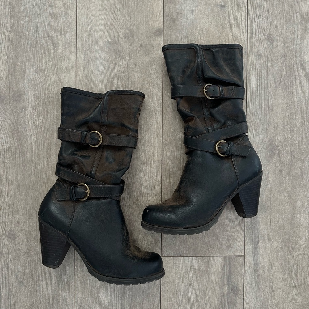 Maurice’s women’s boots 6 1/2
